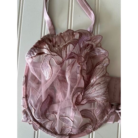 Elegant Pink Lace Lily Bra - Picture 3 of 9